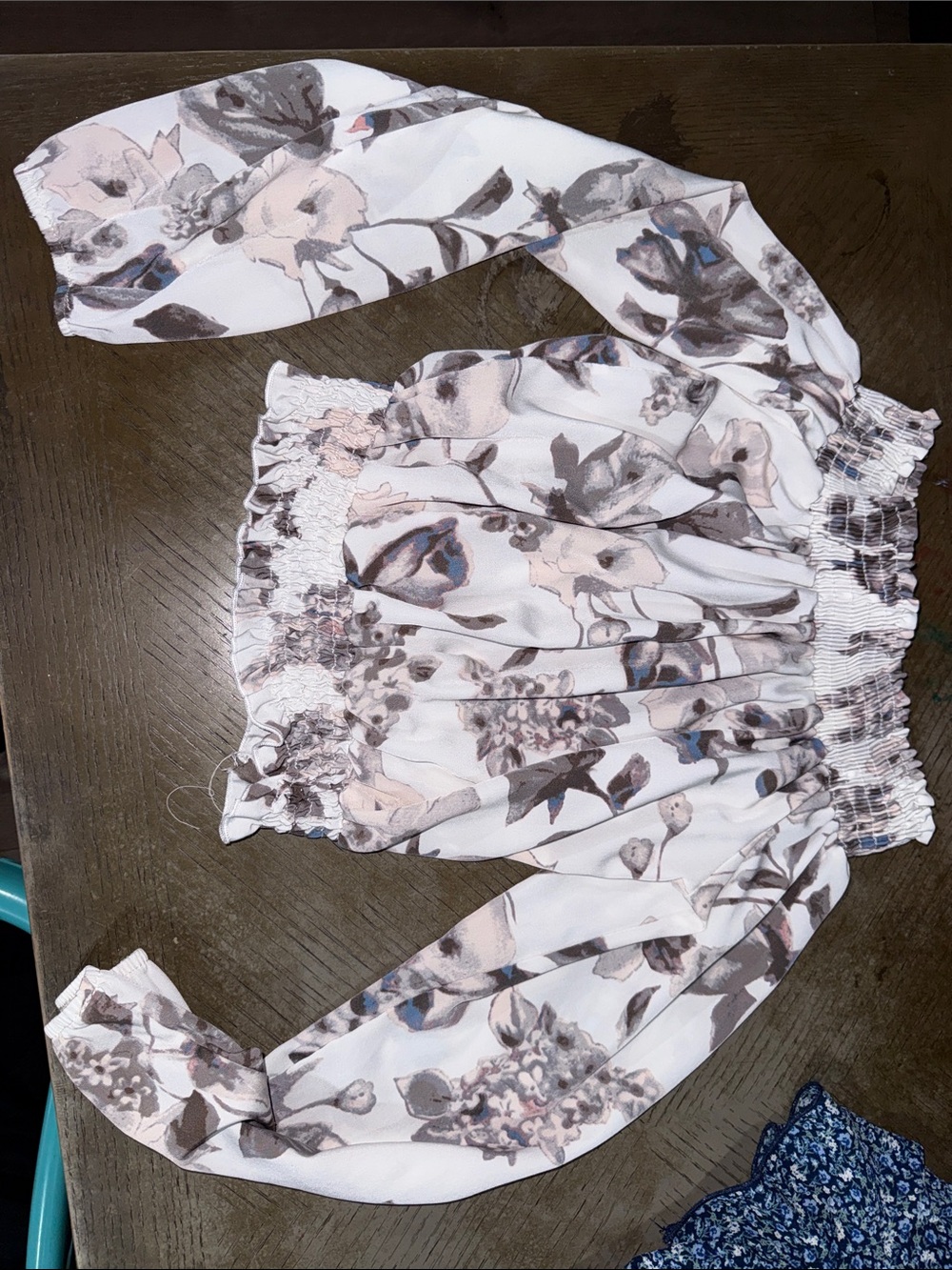 Floral Off-Shoulder Smocked Crop Top - White/Pink
